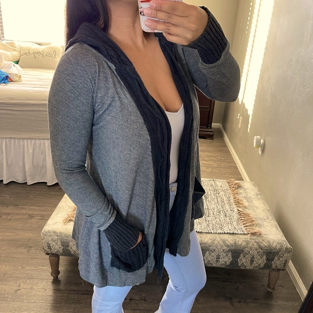 Anthropologie Vanessa Virginia open hooded cardigan